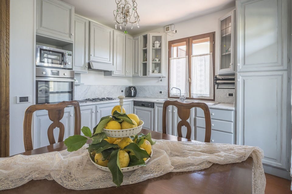 Autumn, Kitchen, Spring, Summer