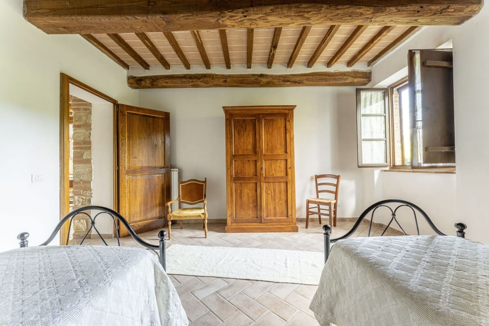 Autumn, Bedroom, Spring, Summer