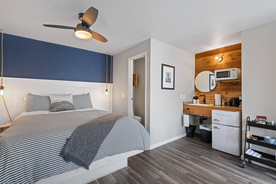 Bedroom. Interior and views may vary based on location and availability
