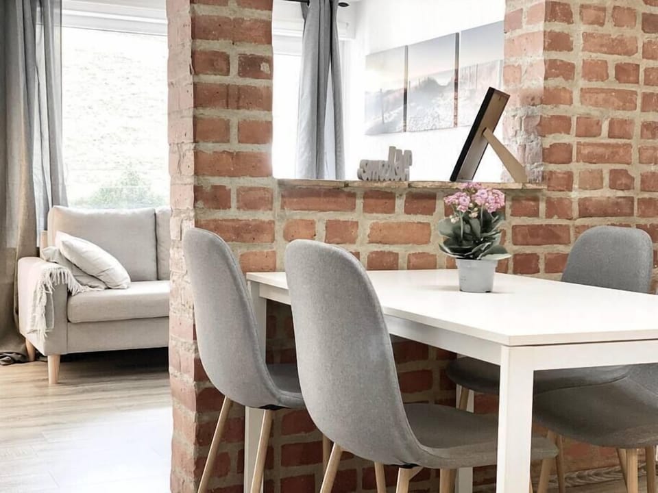 80fcf850-bedd-4b20-b253-0936669daf96