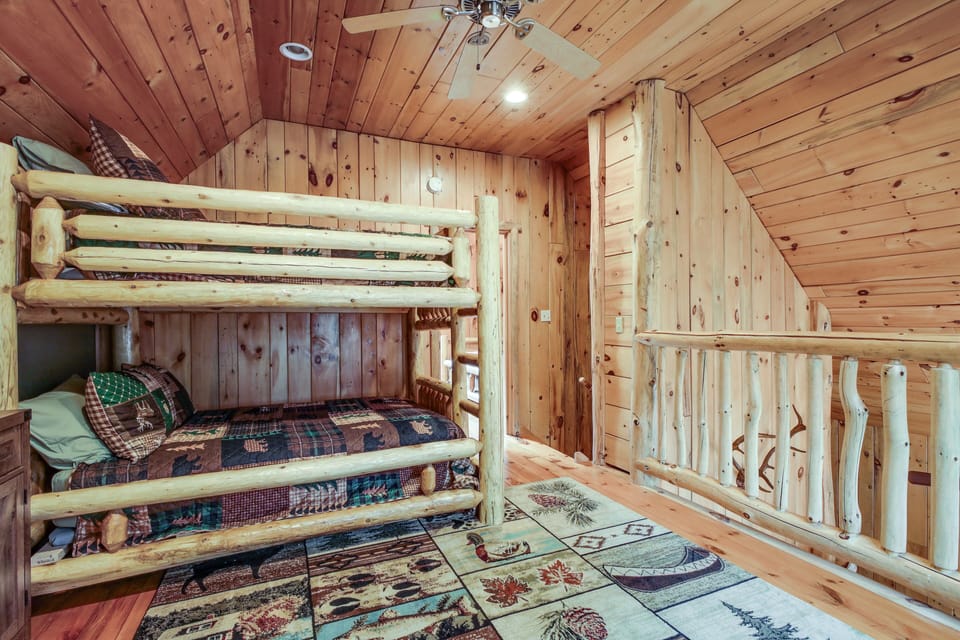 Loft | 3rd Floor | Full Bunk Bed | Telescope