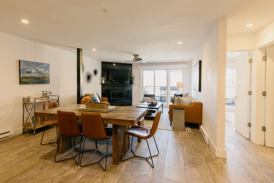 Dining Room - Winter