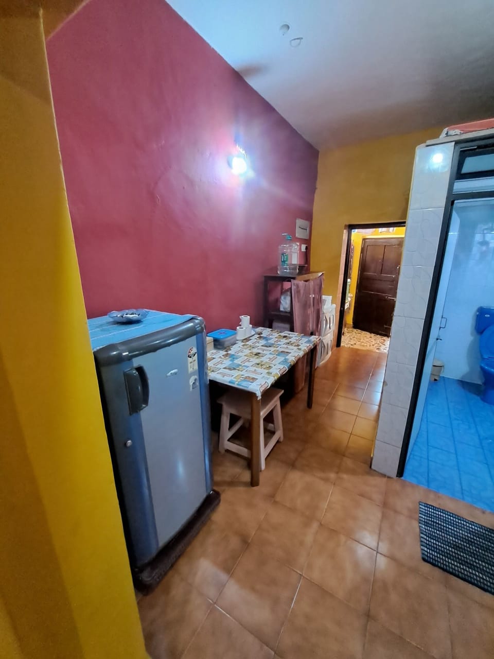 Pre-Kitchen Area