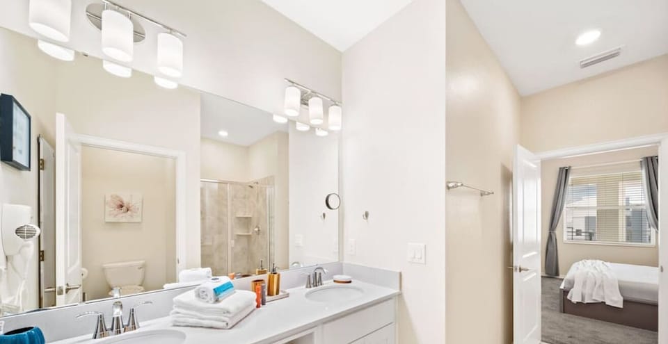 Master Bathroom#Disney #Parks #kingdom #springs #StoreyLake #resort #Apartment #Vacation #Rental #waterpark #Kissimmee #Orlando #universal #citywalk