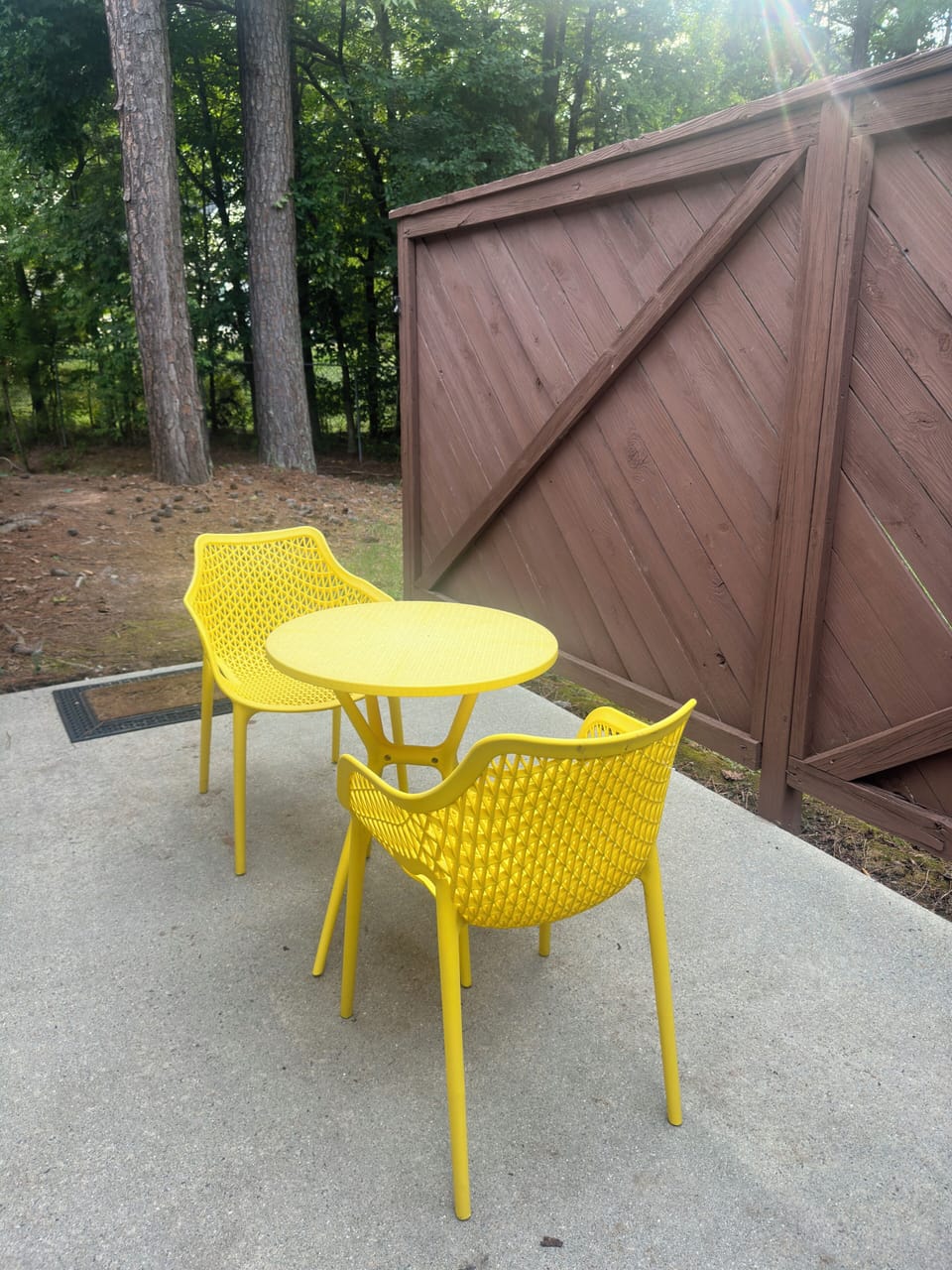 Outdoor dining