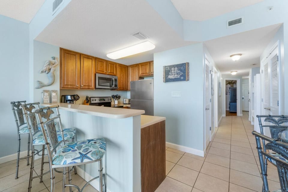 Fully Stocked, Ocean View Kitchen with Bar Seating, Keurig and Stainless Steel Appliances