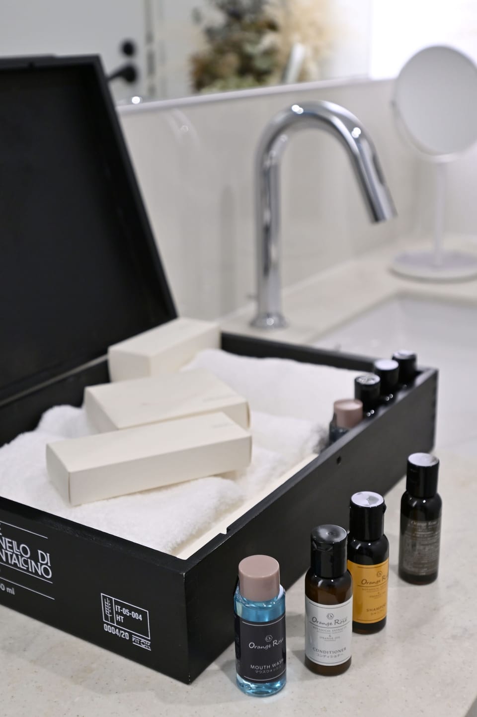 Bathroom amenities