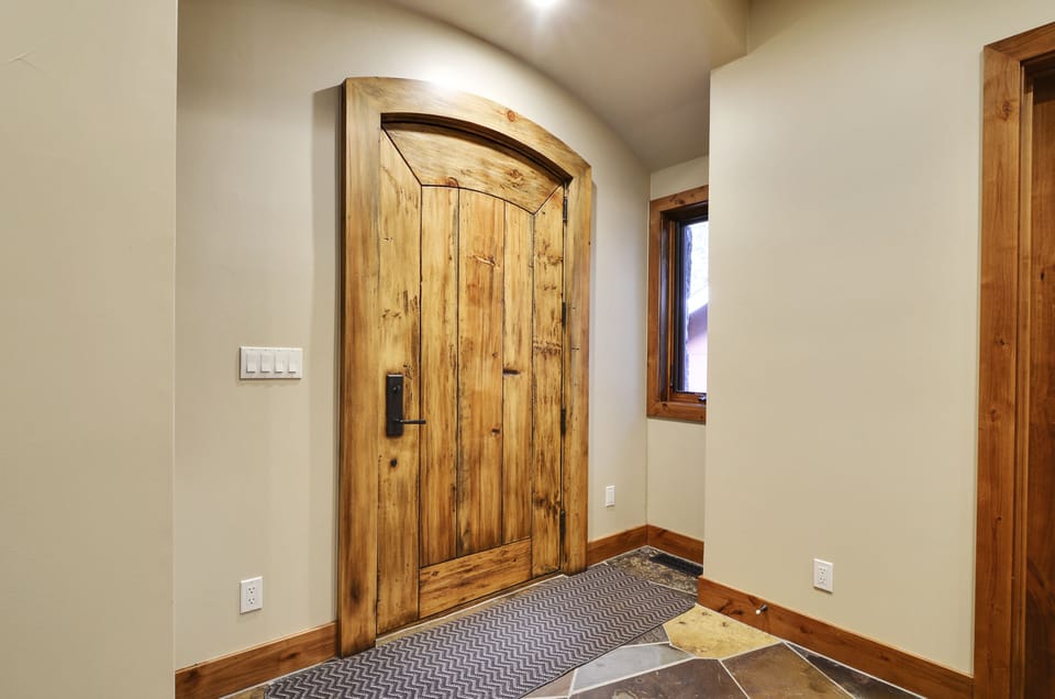 Front Entryway with pine door