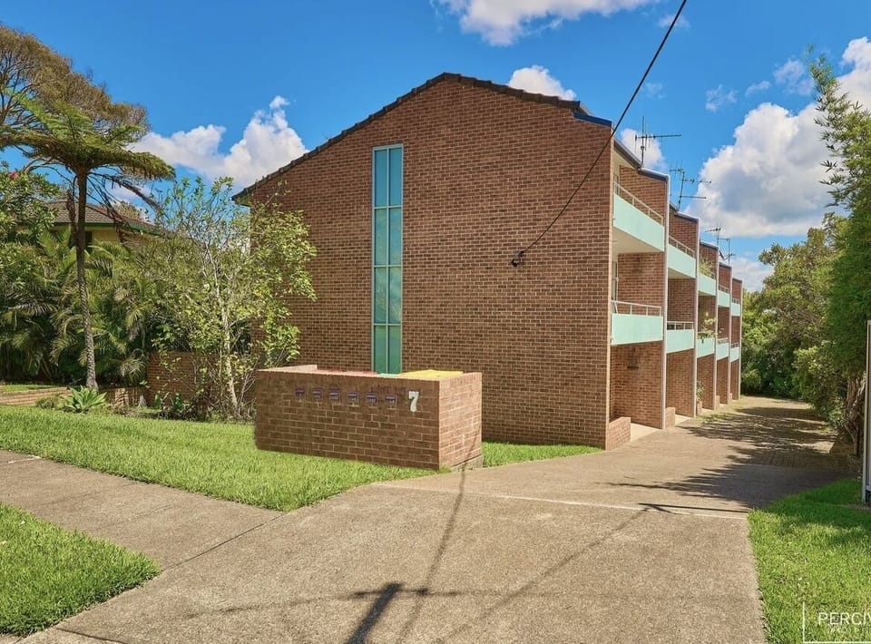 Unit complex, only 5 units in total
