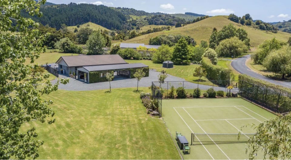 Sport court