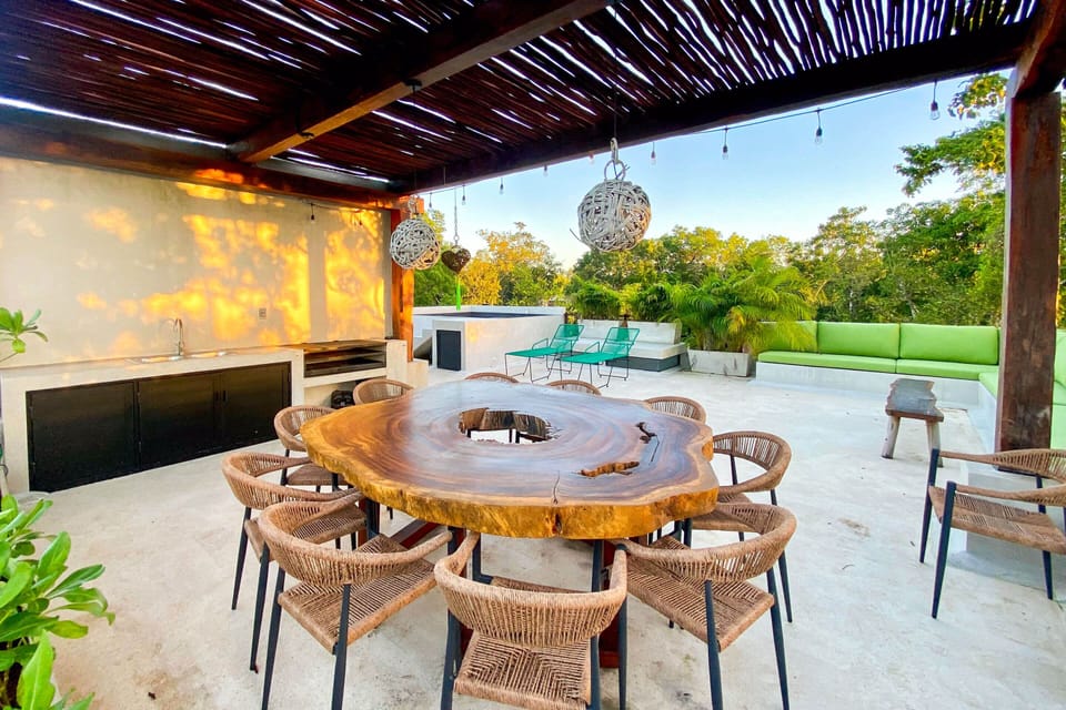 The spectacular jungle rooftop