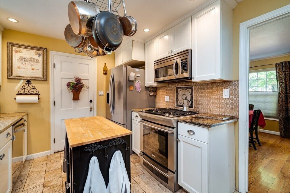 Electrolux Dual Fuel Gas Convection range.  Best Range ever!