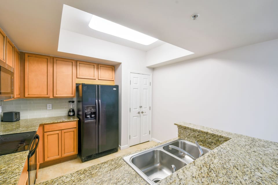The Palms of Destin 21215 - Kitchen