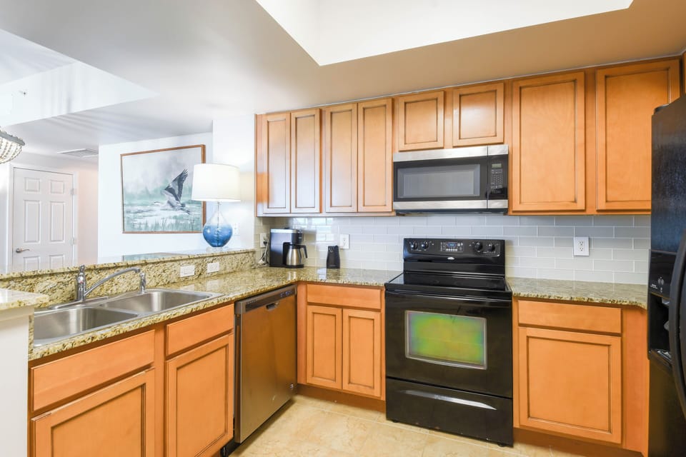 The Palms of Destin 21215 - Fully Equipped Kitchen