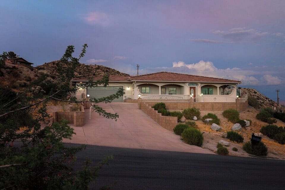 Welcome to Hilltop Haven! A beautiful home nestled in Joshua Tree with insane views of the high desert.
