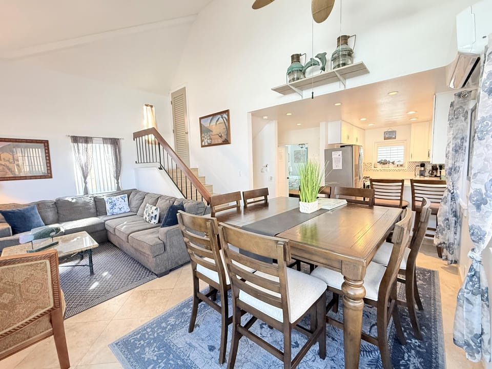Spacious open-concept living and dining area