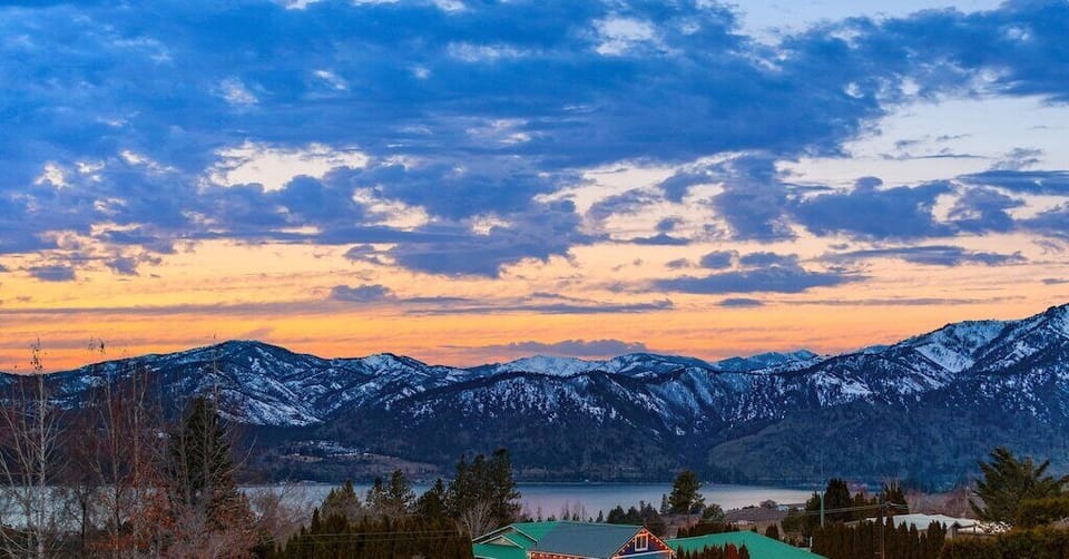 Amazing lake views!