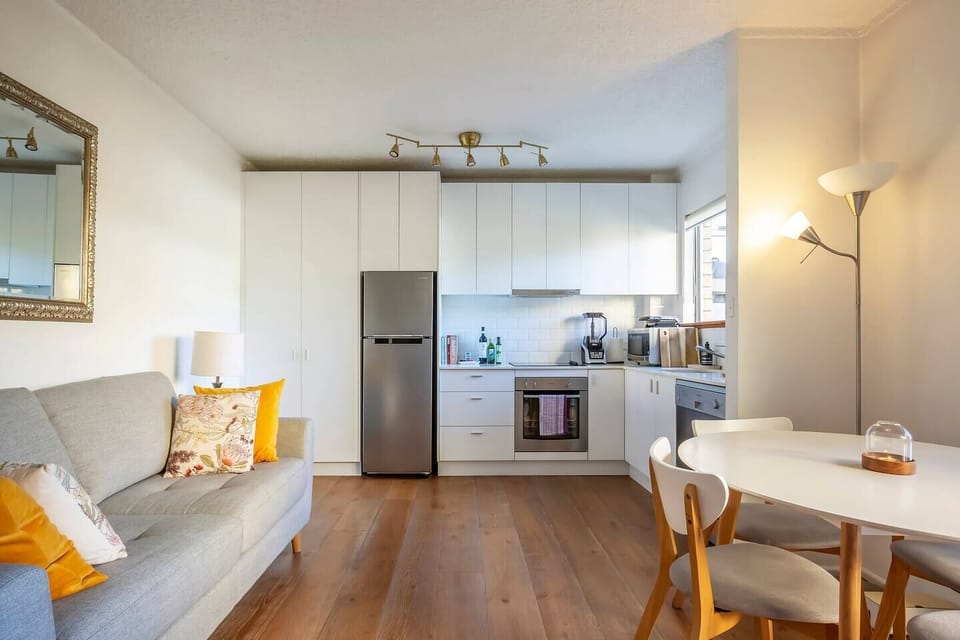 When you're not dining out at the many nearby eateries, you’ll find all you need in the fully equipped kitchen to prepare meals at home. 
