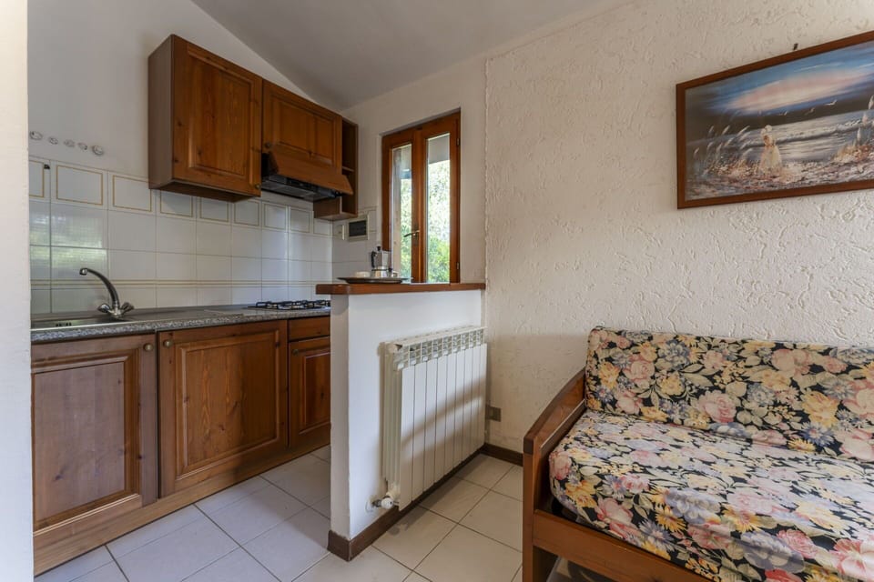 Autumn, Kitchen, Living Room, Spring, Summer