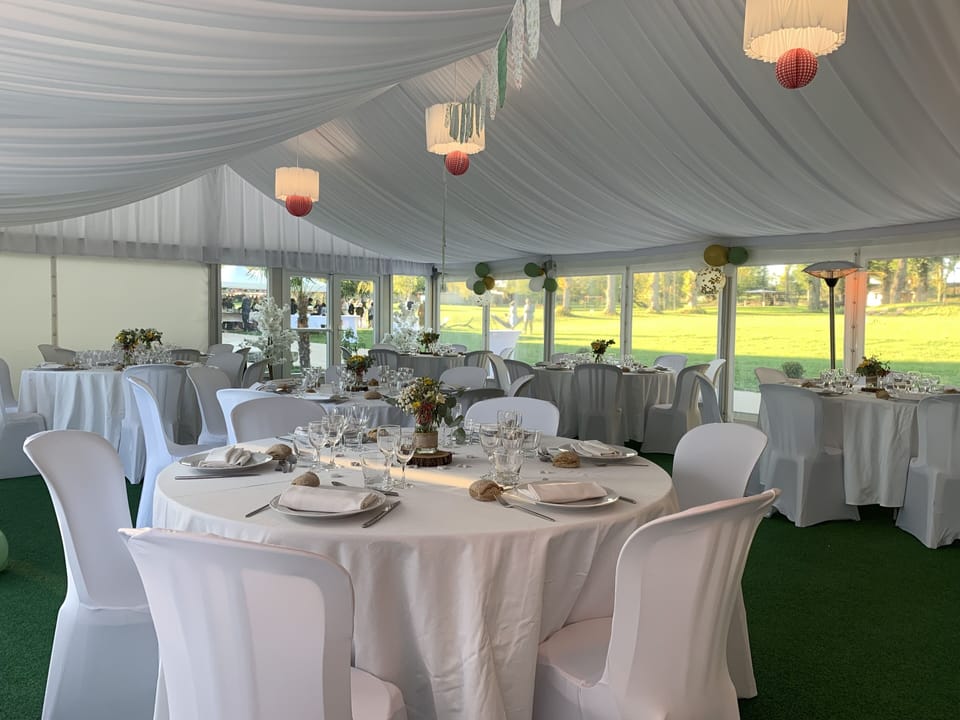 Banquet hall