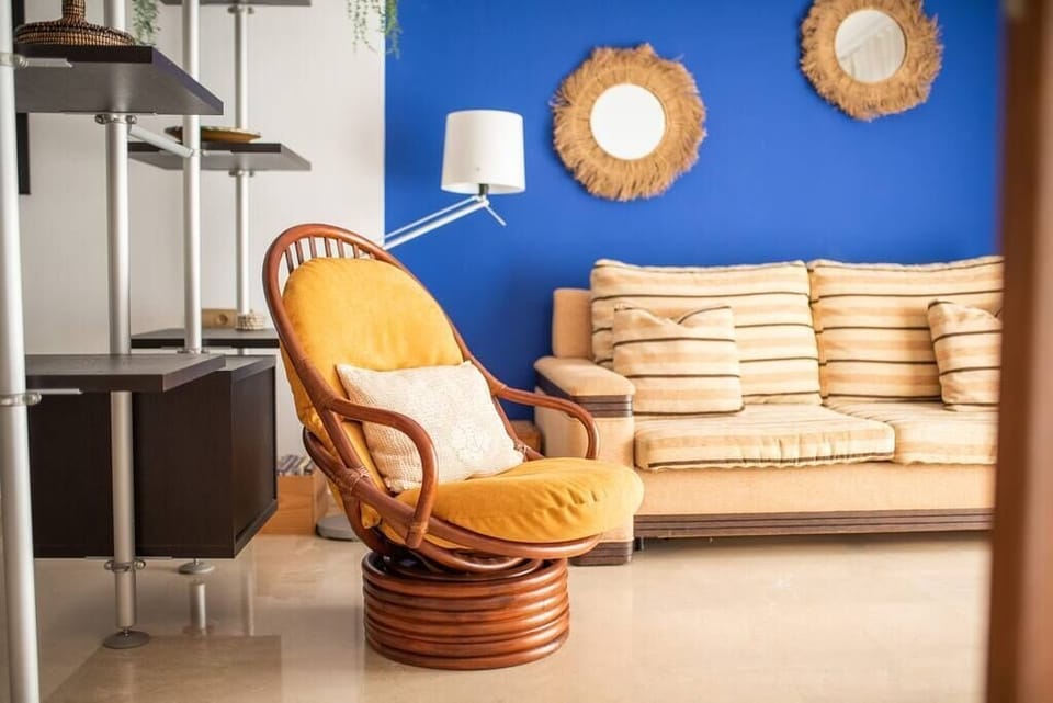 Living area (2)