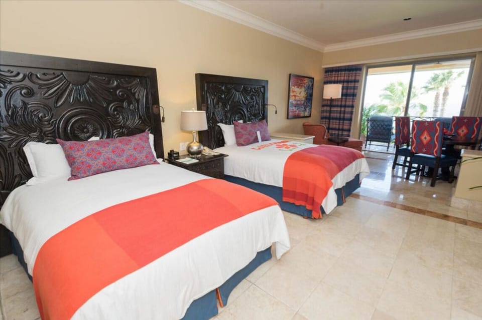 JR Suite with 2 queen beds.