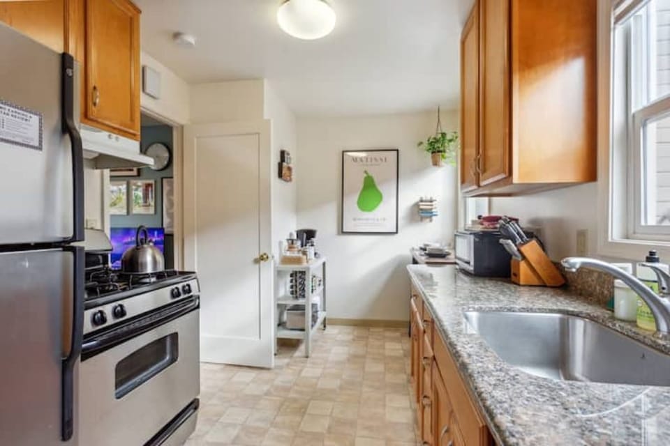 Full kitchen for your cooking or microwaving needs.