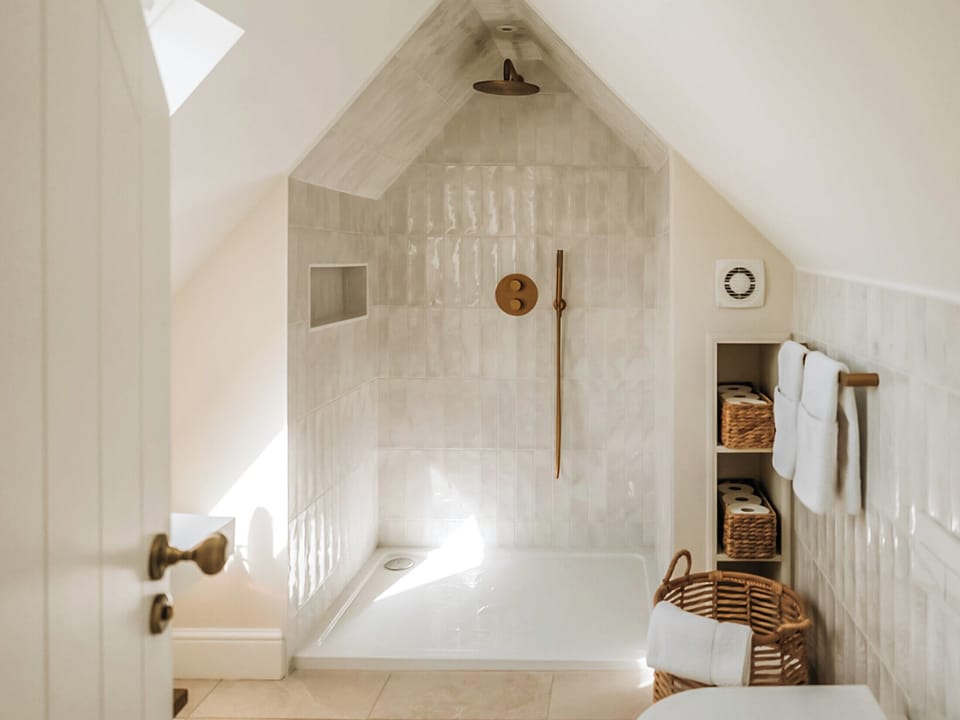 Bathroom | The Lookout - Tenterden Retreats, Tenterden