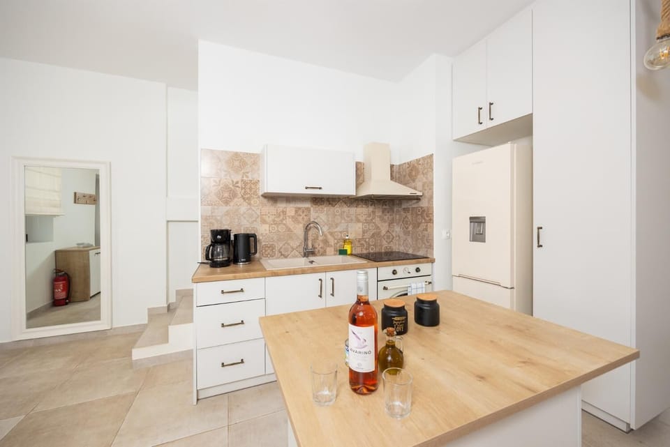Equipped kitchen