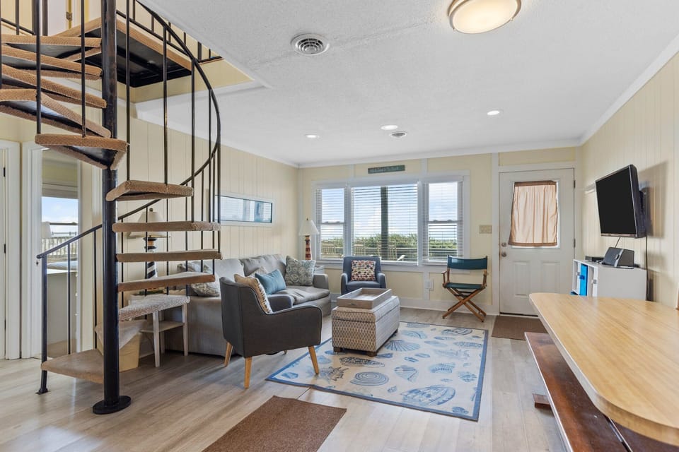 East Living Room 3