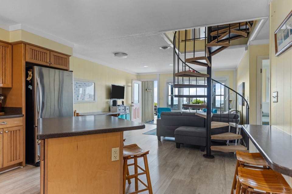 West_Kitchen - Living 2