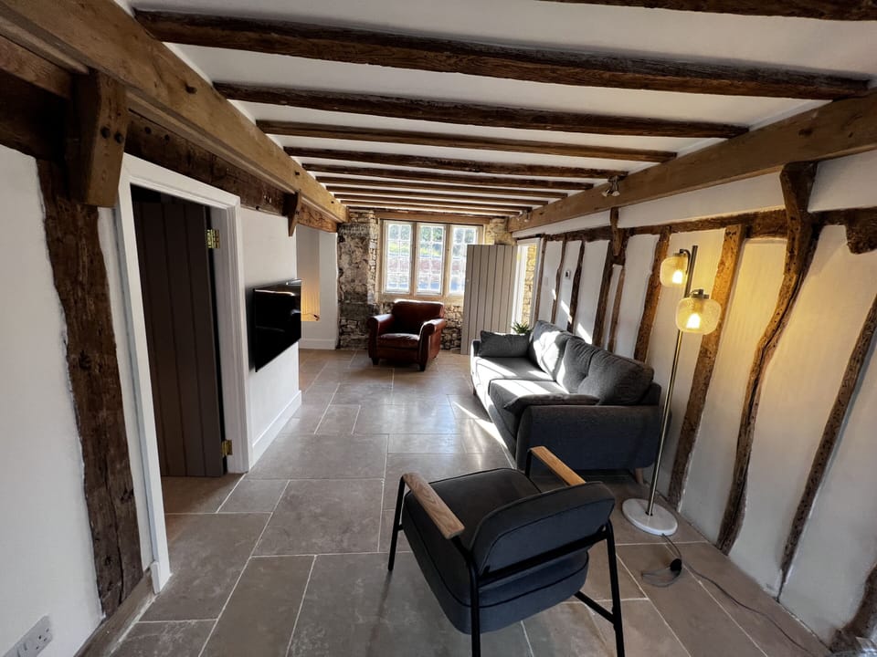 Living Room / Lounge