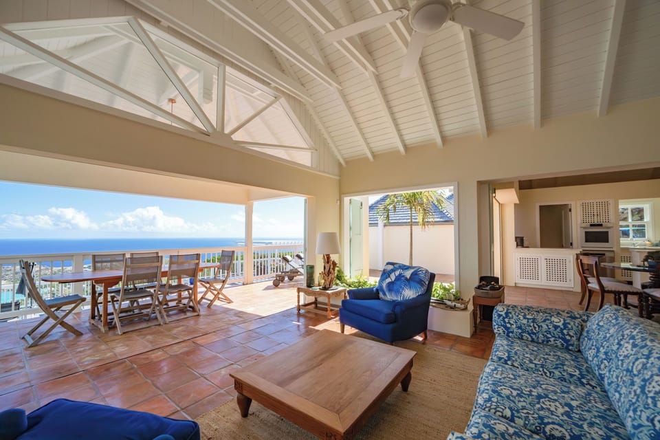 Ceiling fan, HD-TV with Dish Network, sound system. 