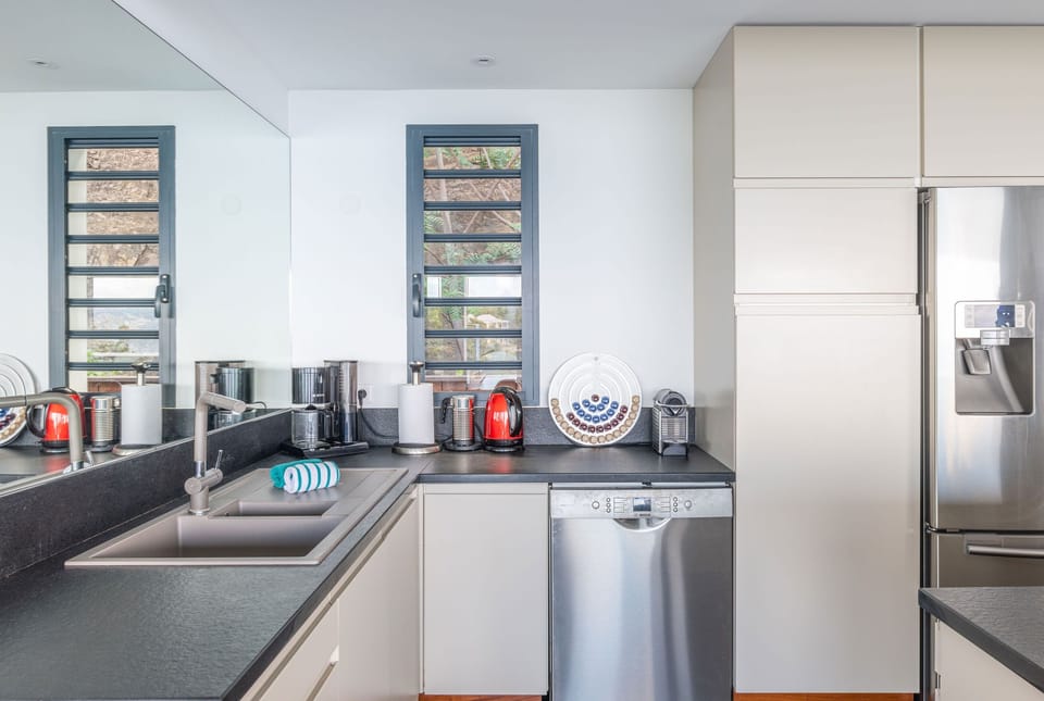 Fully equipped with bar, electric oven, gas stove, dishwasher, fridge and freezer, ice machine, microwave, toaster, filter coffee maker, and espresso coffee machine, blender, electric fruit press. Outside dining table for 8 people on the terrace facing th