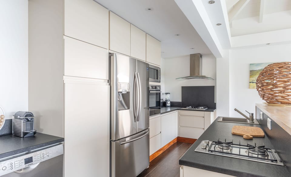 Fully equipped with bar, electric oven, gas stove, dishwasher, fridge and freezer, ice machine, microwave, toaster, filter coffee maker, and espresso coffee machine, blender, electric fruit press. Outside dining table for 8 people on the terrace facing th