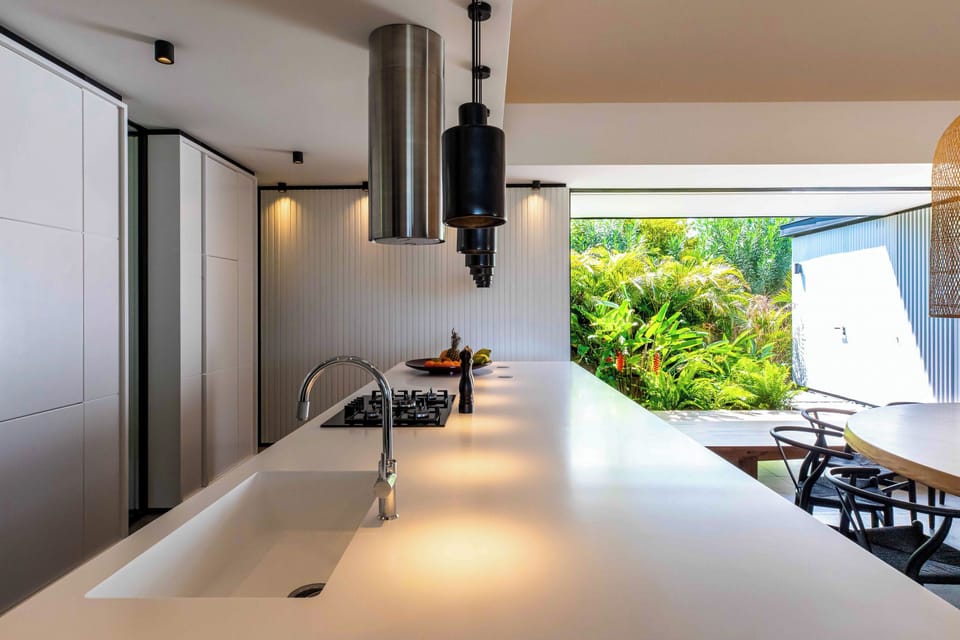 Fully equipped kitchen, fridge and freezer with ice machine, cooking range with gas burners, hood, microwave, dishwasher, filter coffee maker and espresso coffee machine, wine cooler, toaster. Indoor dining table for 12 people. 
