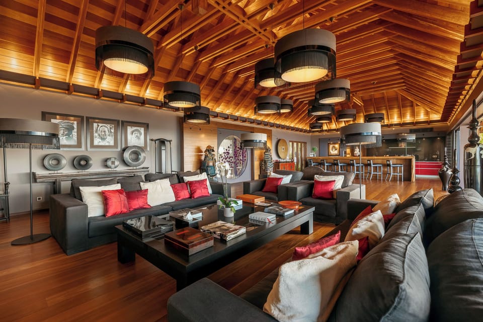 Air-conditioned living room equipped with HD-TV, Dish Network, Blu-Ray DVD player, iPad control. 
