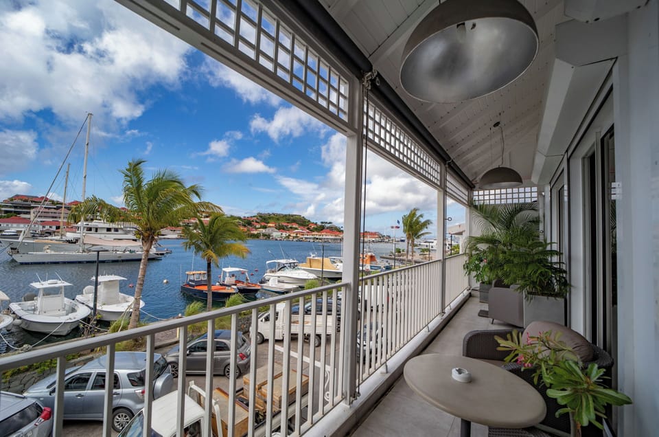 Nice terrace facing the view on the port. 