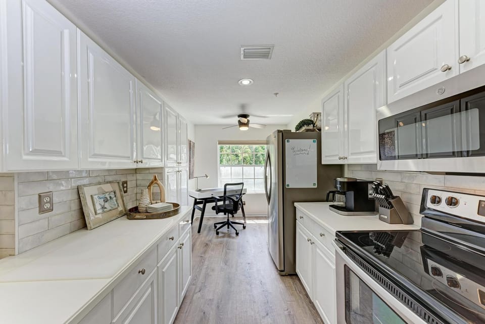 Kitchen with awesome "work from home" space