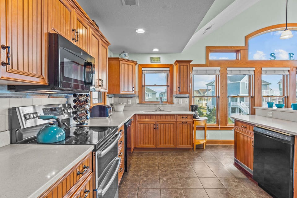 9-Surf or Sound Realty - 1166 - Sea Smoke - Kitchen -3