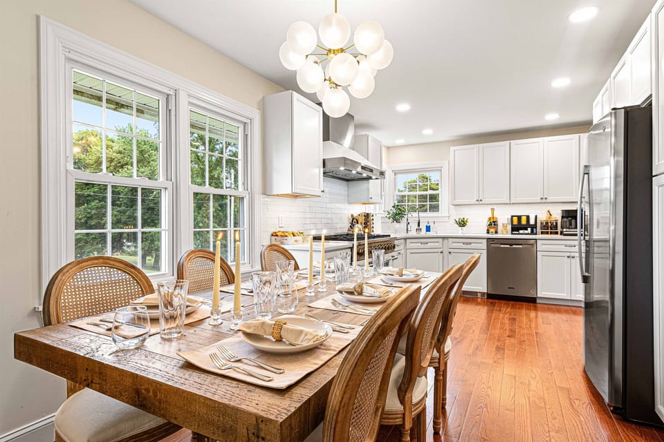 A space for comfort & connection! Our open-concept living area is perfect for gathering with family and friends. With sunny windows, cozy seating, and stylish decor, it’s an inviting spot to relax, laugh, and share memorable moments.