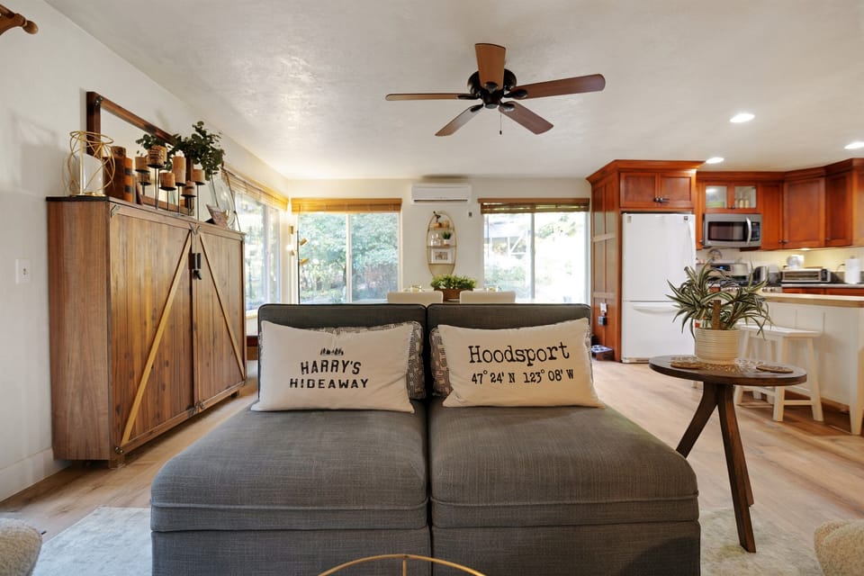 Harry's Hideaway- Your home away from home.