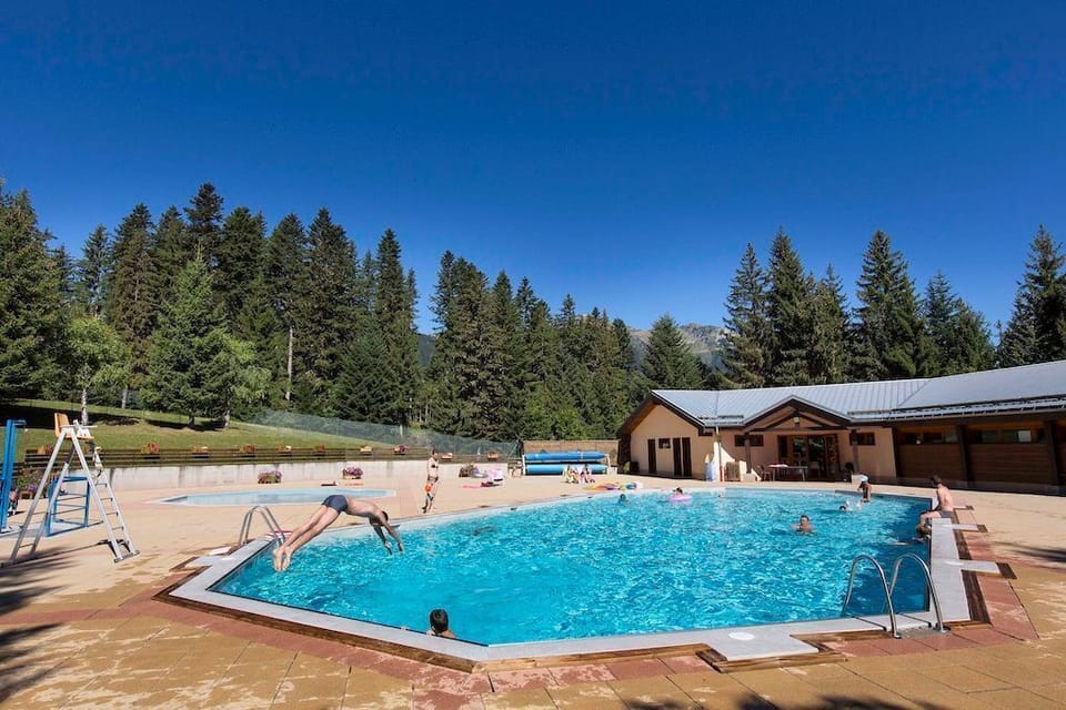 Enjoy FREE access to the municipal pool in Doucy.