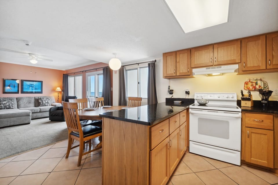 Enjoy an open kitchen, while entertaining your family.