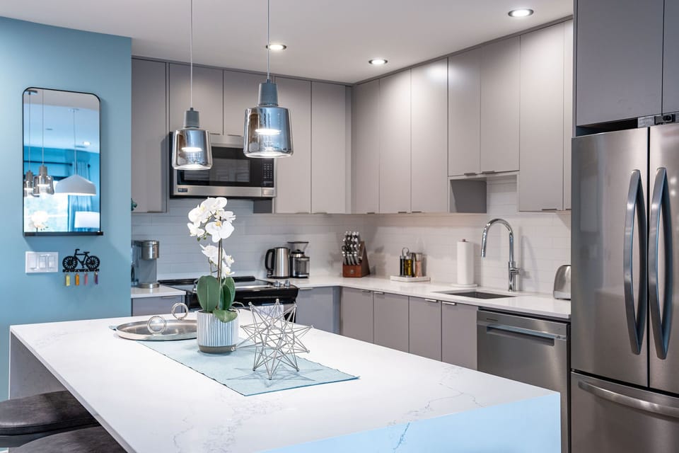 Kitchen with full size appliances and dishwasher