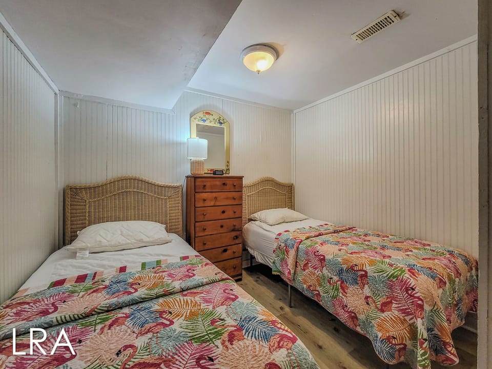 1513 N Shore Dr (Wynns Way [Int Ext]) - watermarked-10