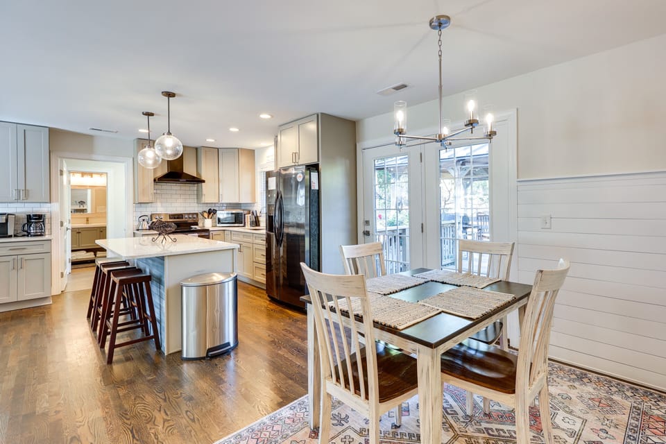 Dining Area | Dishware/Flatware | Trash Bags/Paper Towels | High Chair