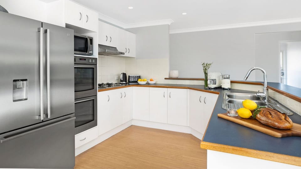 Chef's Kitchen | 4km to Supermarkets