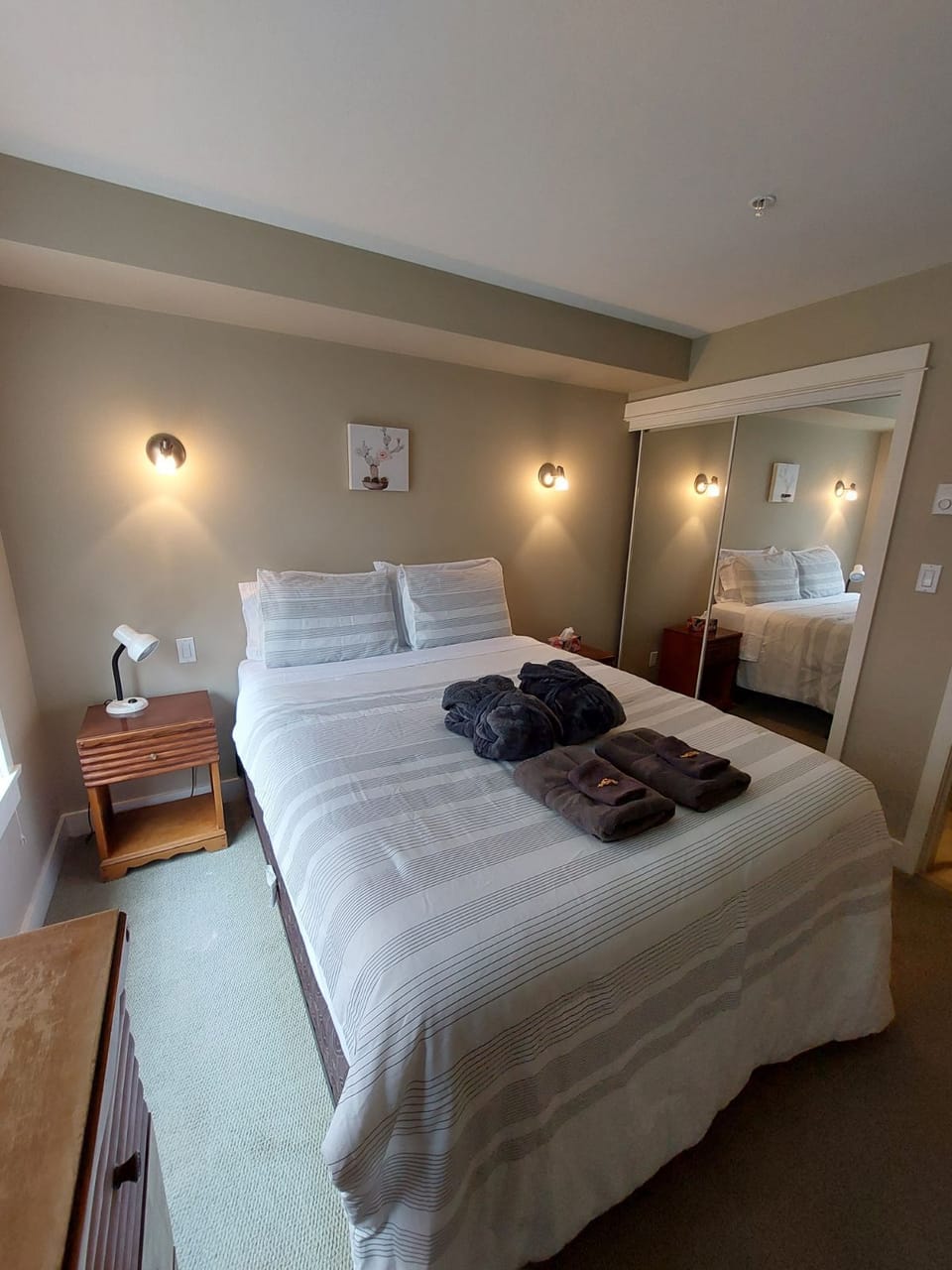 Queen bed