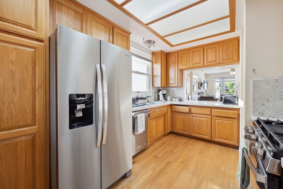 Indoors, Hardwood, Floor, Flooring, Refrigerator